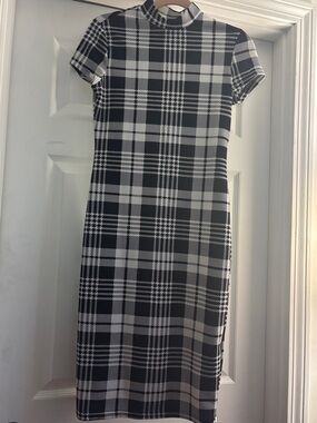 Black & White Plaid Mock Neck Midi Dress